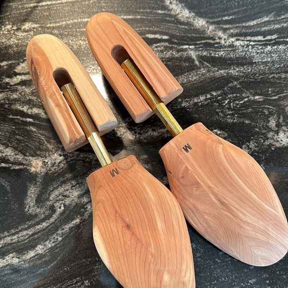 Wilkes Bashford Men’s Shoe Tree - Picture 4 of 4